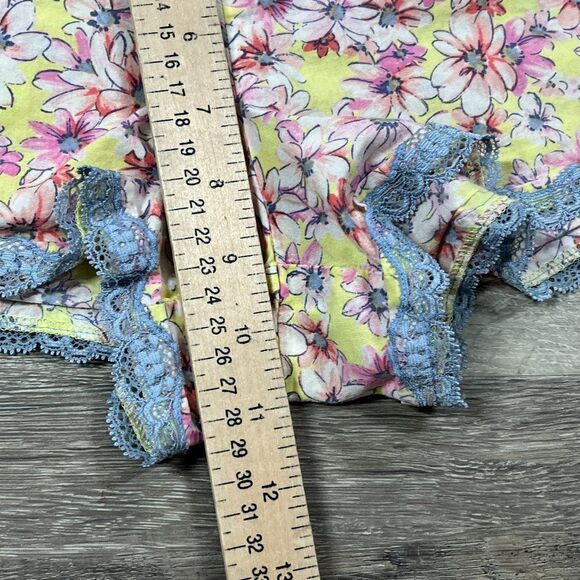 Victoria's Secret Floral Pajama Shorts size Medium - Picture 6 of 12